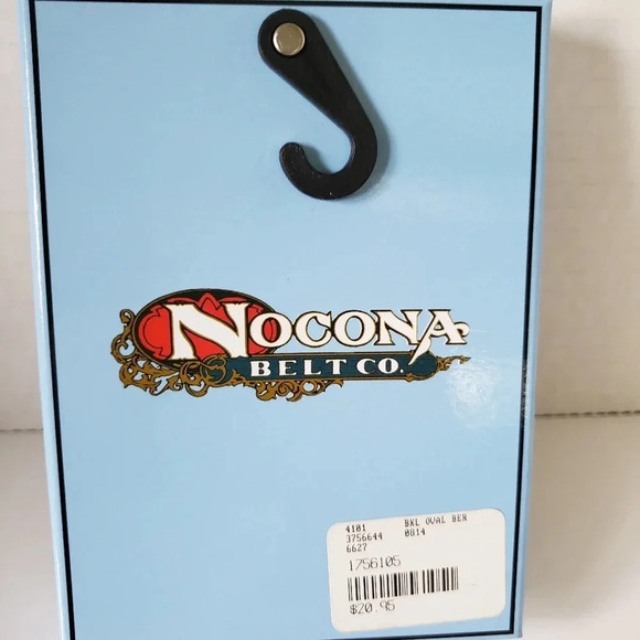 Nocona Belt Co,Large Oval Metal Texas Star Womans Belt Buckle. - Picture 3 of 5